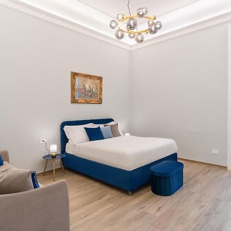 Palazzo Galeoni Luxury Suites 萨莱诺 外观 照片