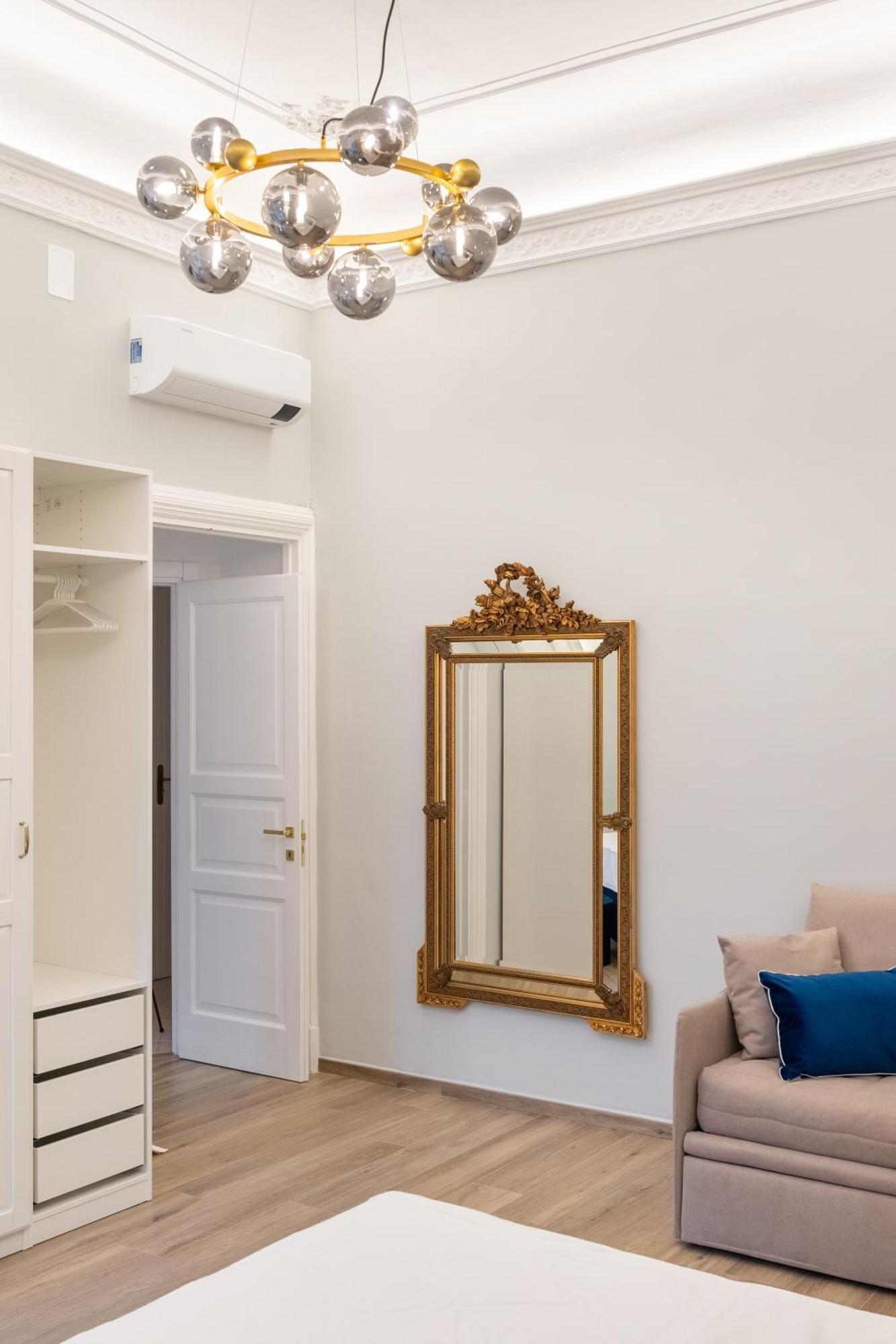 Palazzo Galeoni Luxury Suites 萨莱诺 外观 照片