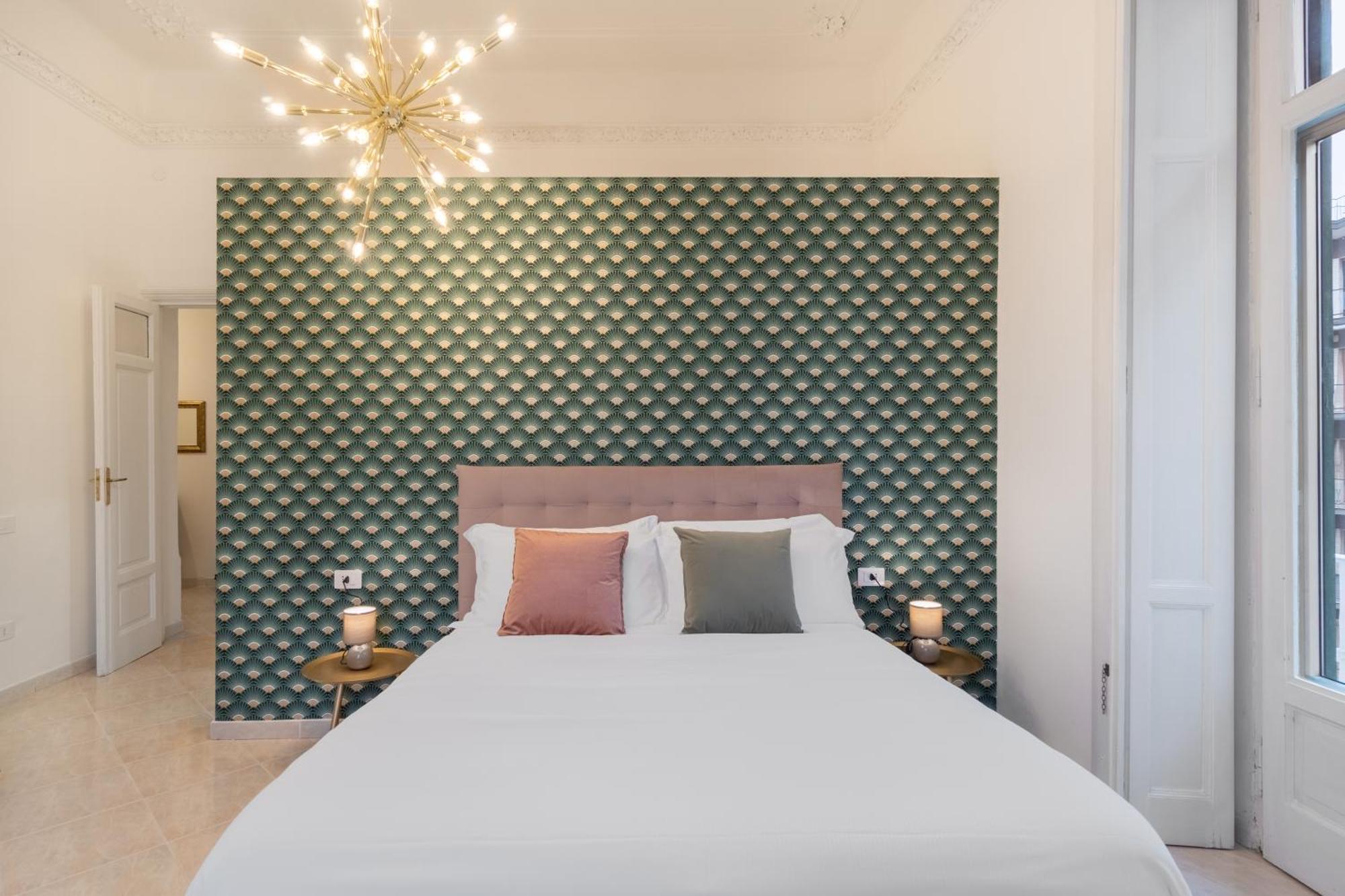 Palazzo Galeoni Luxury Suites 萨莱诺 外观 照片
