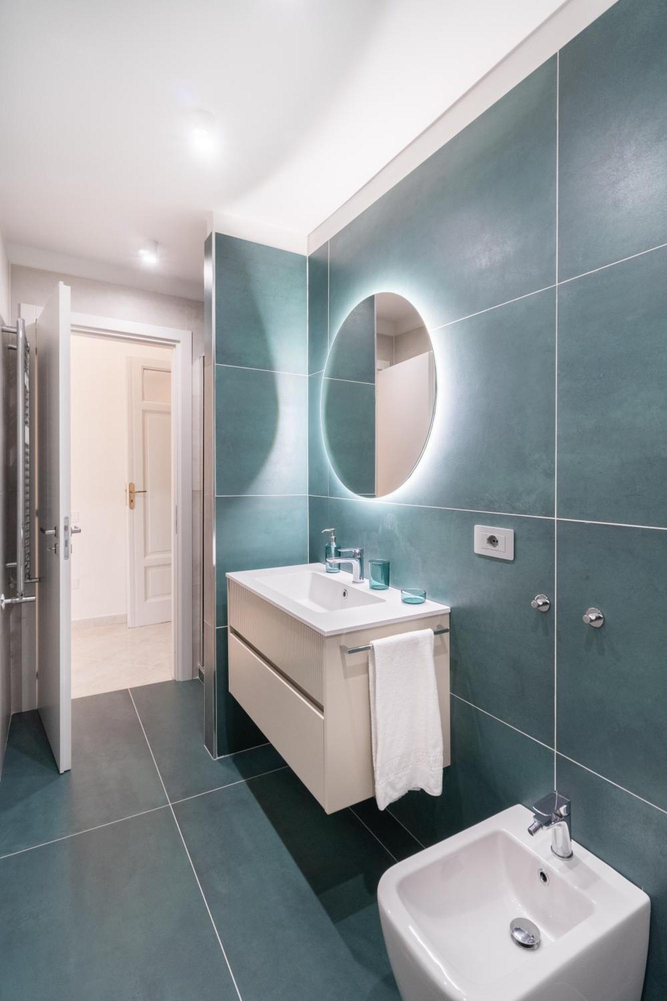 Palazzo Galeoni Luxury Suites 萨莱诺 外观 照片